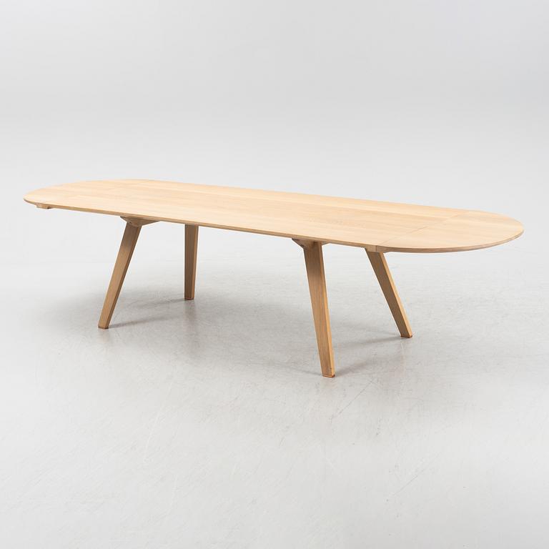 Ilse Crawford, a 'Together' oak dining table, De La Espada, Portugal.