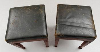 TABURETTER, 1 par, omkring år 1900.