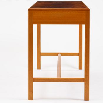 Josef Frank, sideboard, modell 821, Firma Svenskt Tenn, efter 1985.