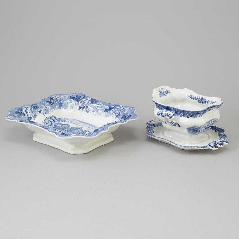 A Swedish 31 piece earthenware tableware from Rörstrand, 1915-1930.