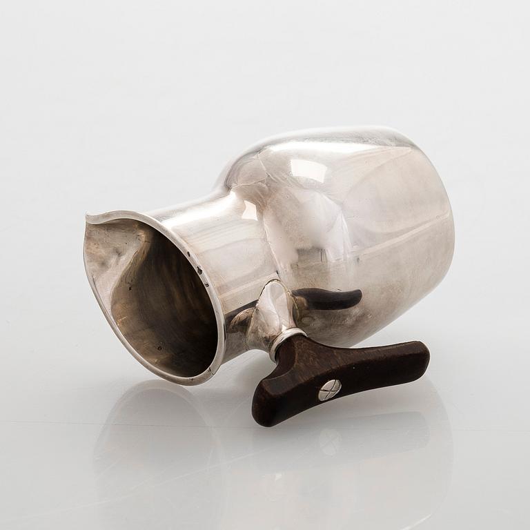 Tapio Wirkkala, a silver and teak cream jug and sugar bowl, Kultakeskus, Hämeenlinna 1959.