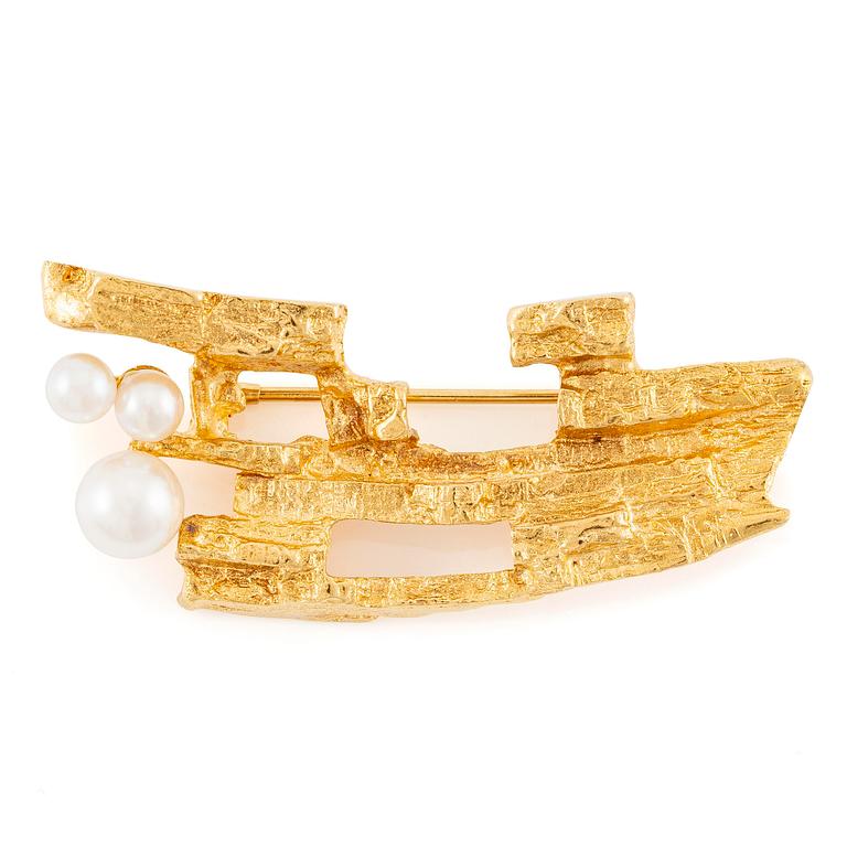 Björn Weckström, a brooch, "Bow of Argo'", 18K gold with pearls, Lapponia.