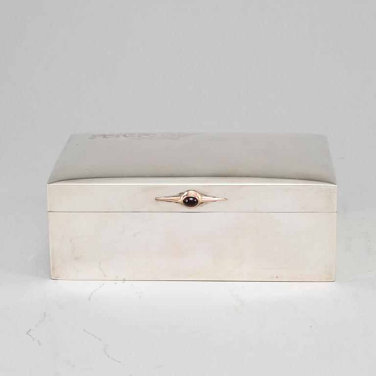 CG HALLBERG, a silver cigarr box, Stockholm, 1907.