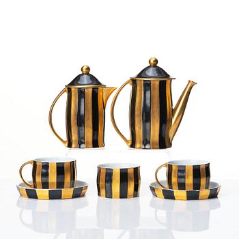 Josef Hoffmann, a 5 pieces porcelain coffee service, ed. Wiener Porzellan Manufaktur Josef Böck, Pfeiffer & Löwenstein, 1910s.