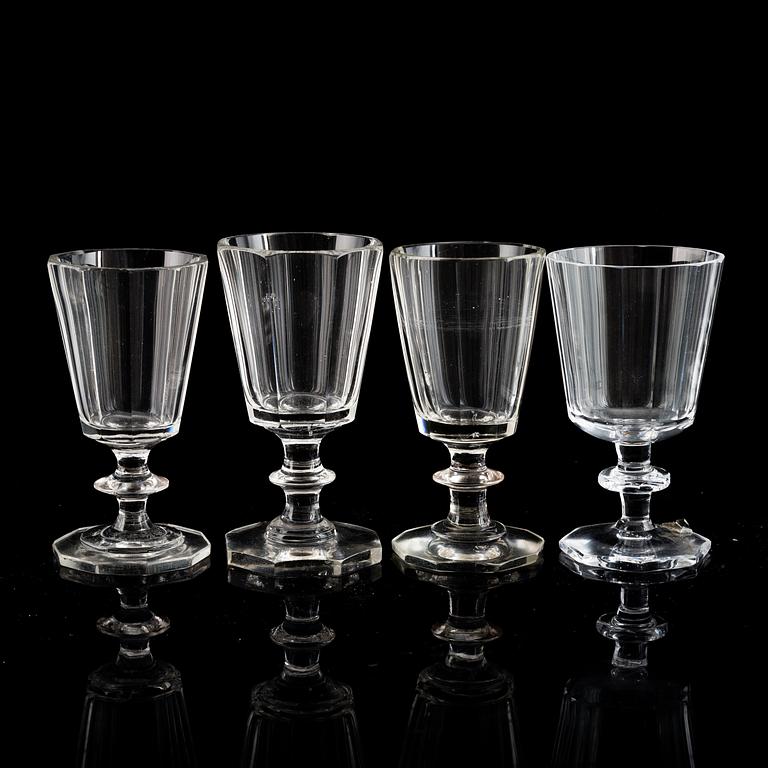 ELIS BERGH, glasservis, 28 delar, "Karlberg". Kosta, 1900-talets andra hälft.