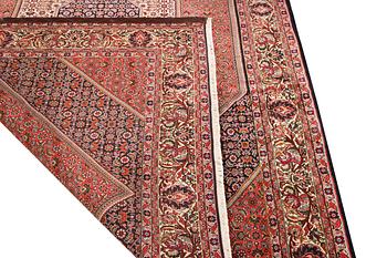 A Bidjar Tekab carpet, c. 300 x 203 cm.