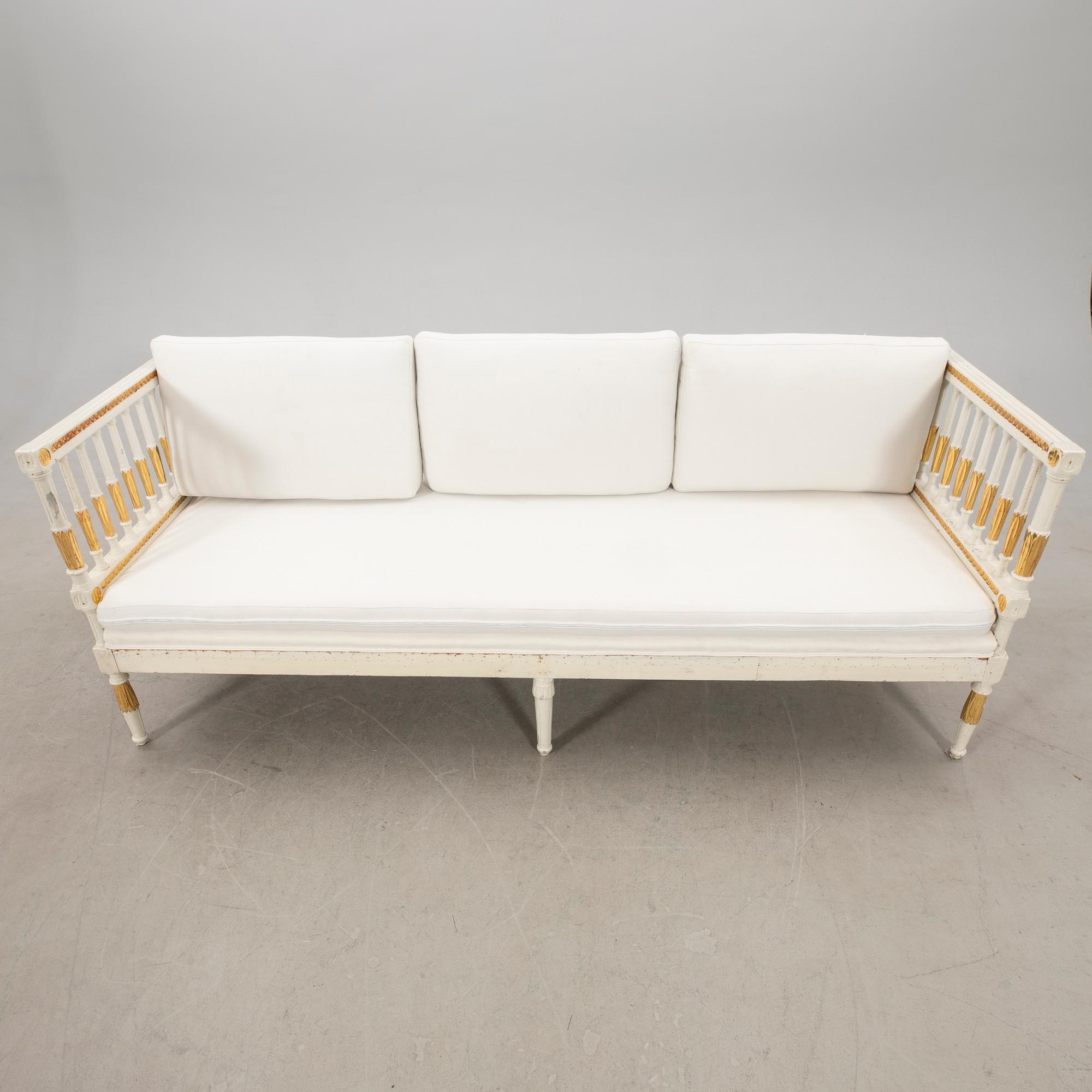 Soffa sengustaviansk 1800-talets början.