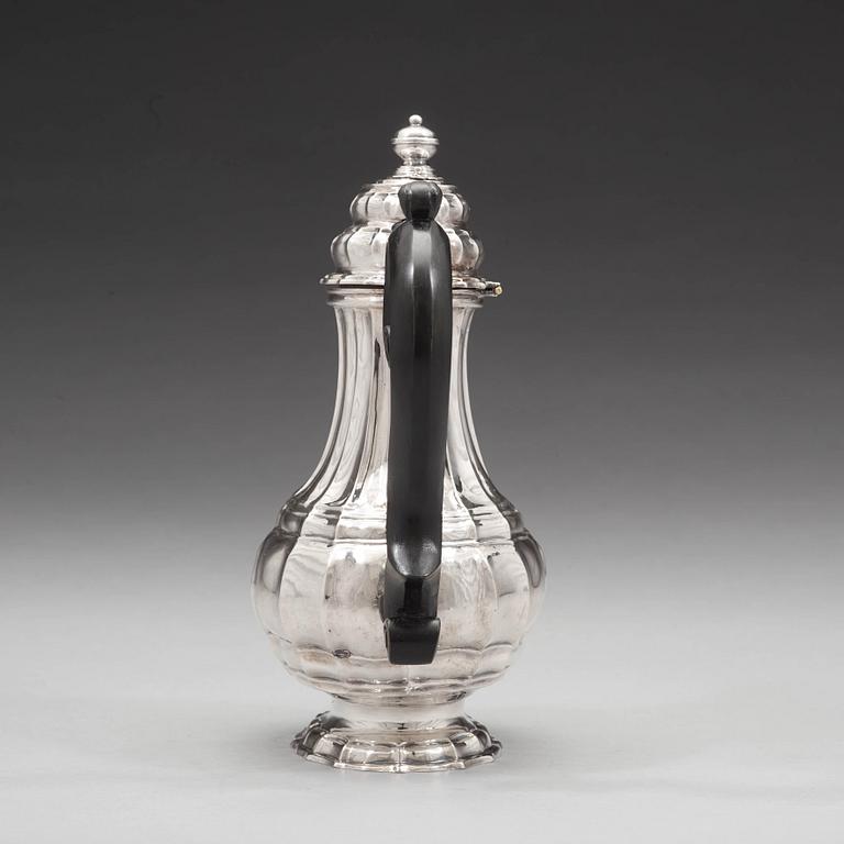 Olof Fernlöf, chokladkanna, silver, Göteborg 1728, senbarock.