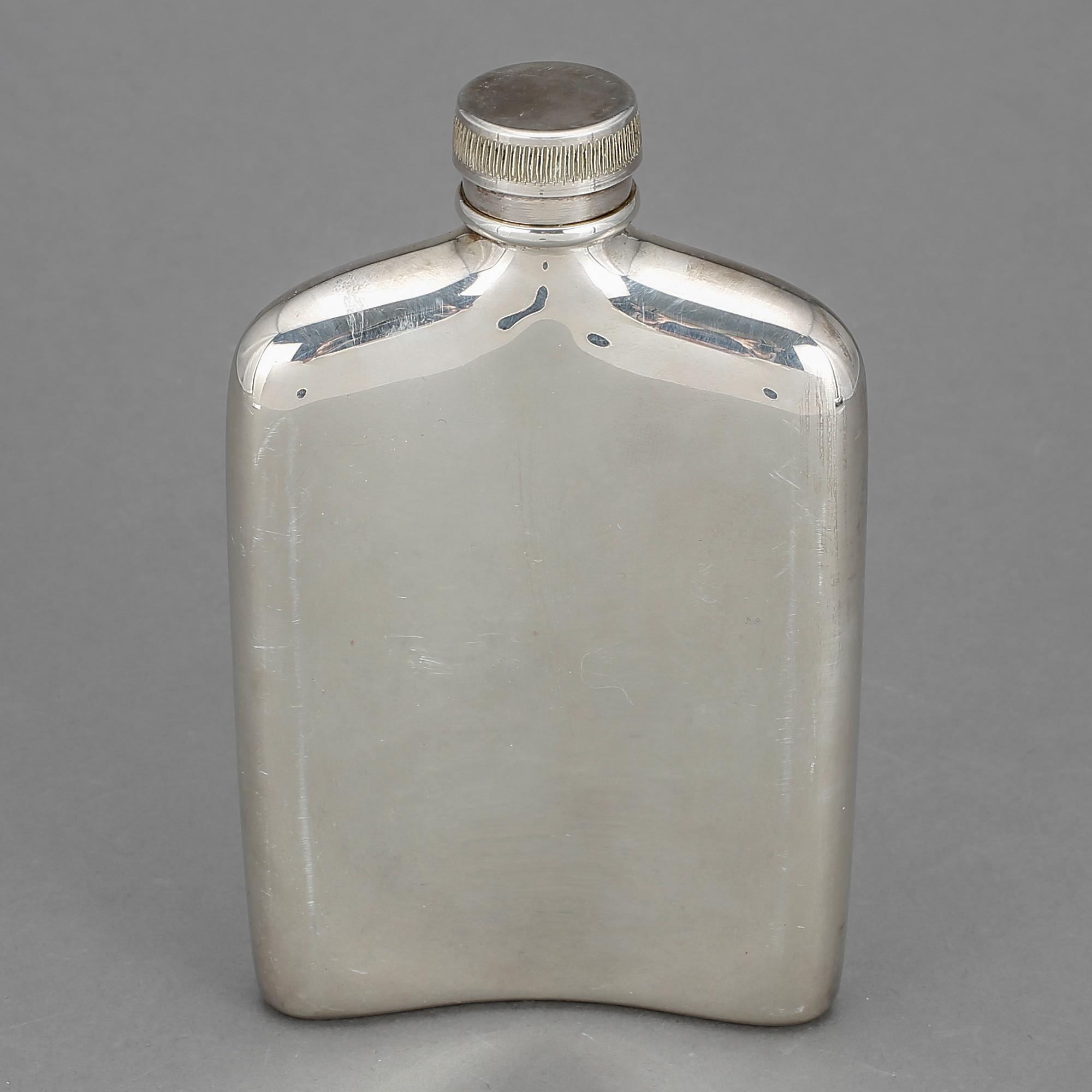 PLUNTA, silver, svenska importstämplar. 1900-talets mitt. Vikt ca 295 gram.