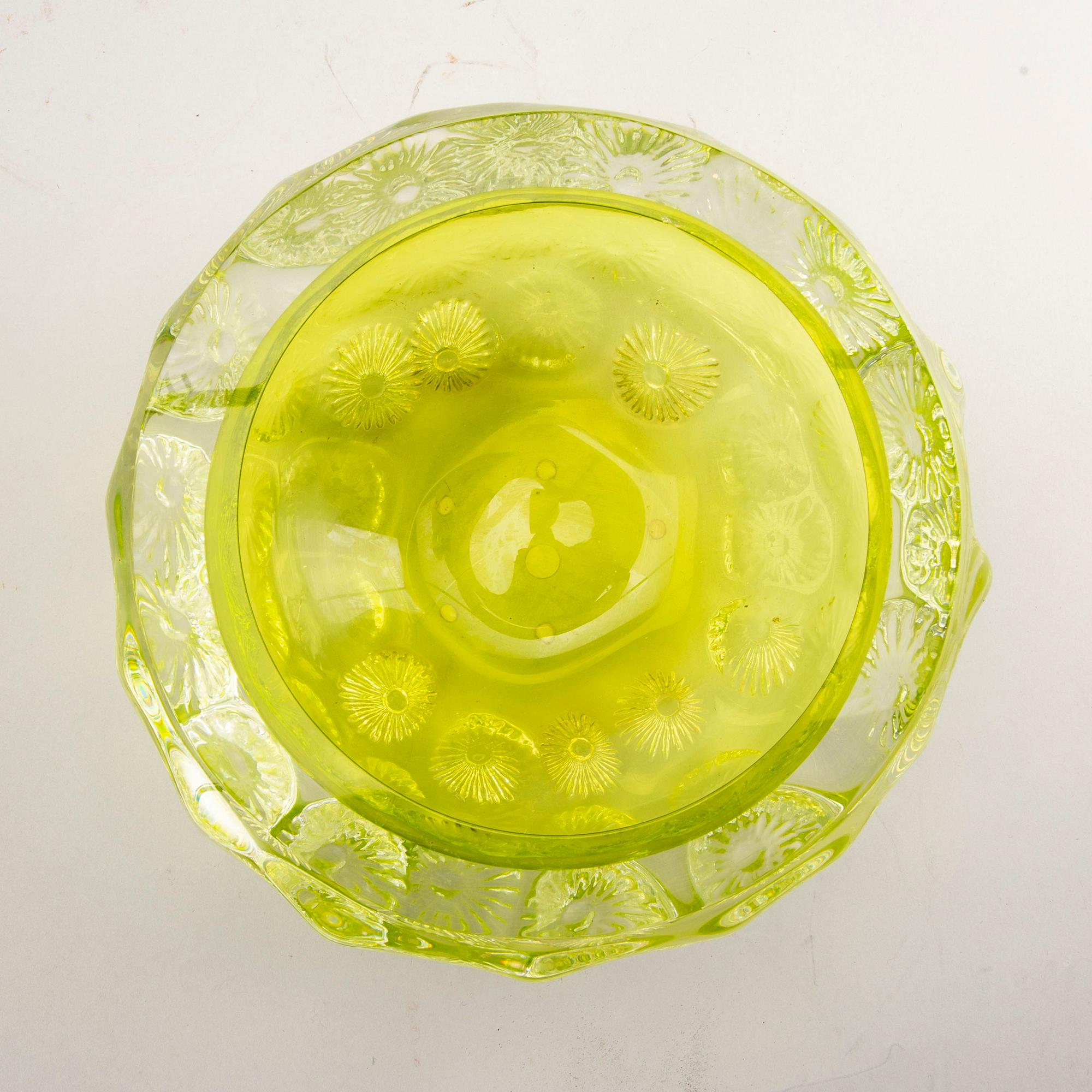 Elna Melusine Jolom, a glass bowl Österlens Glashytta.