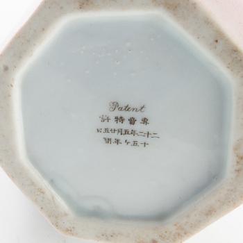 Vases a pair Japan 1900s porcelain.