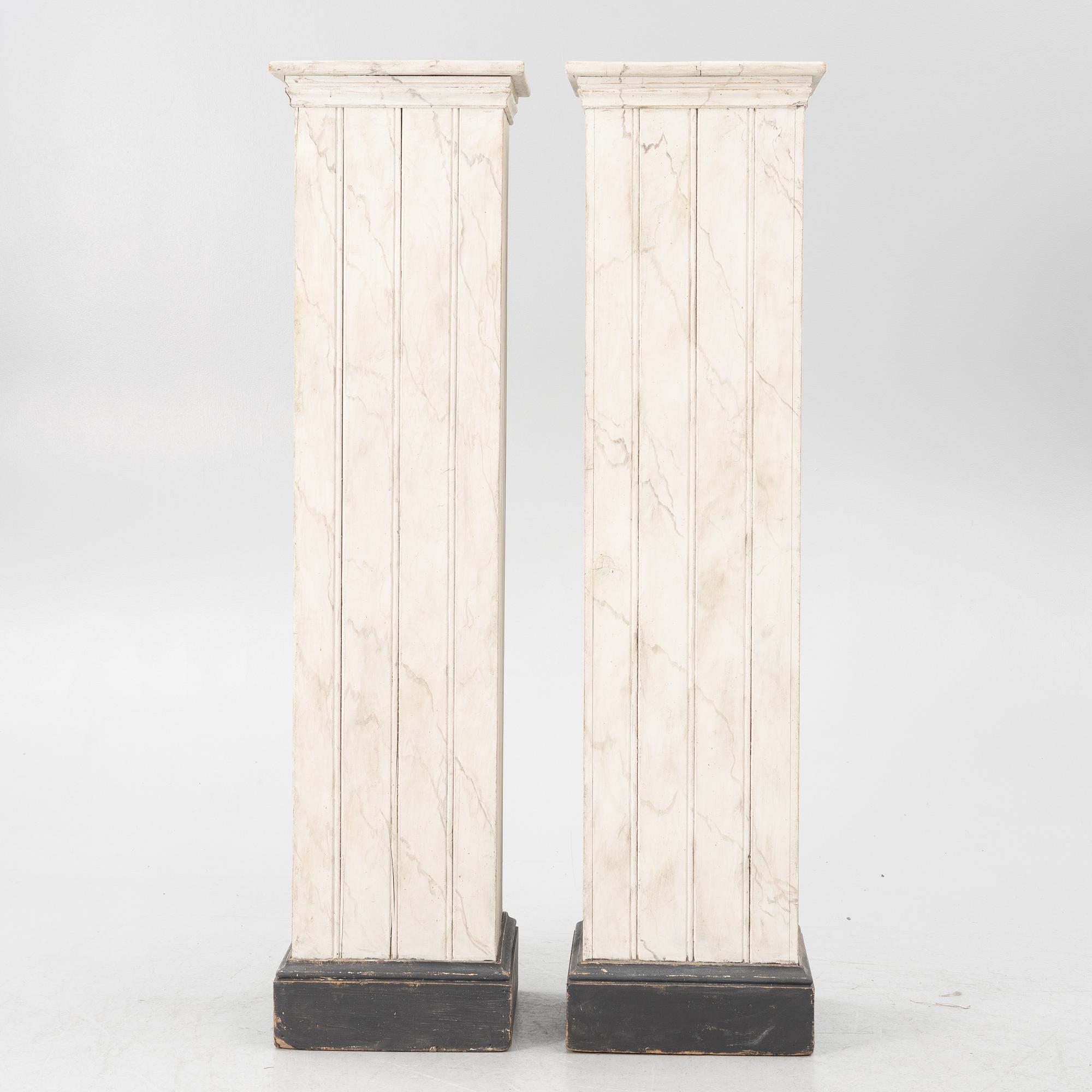 Pedestal, a pair, early 20th century.