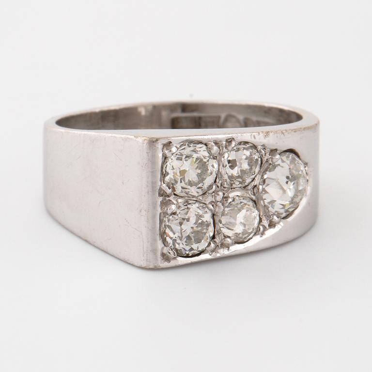 RING, gammalslipade diamanter, Guldsmedsmästarn, Göteborg, 1988.