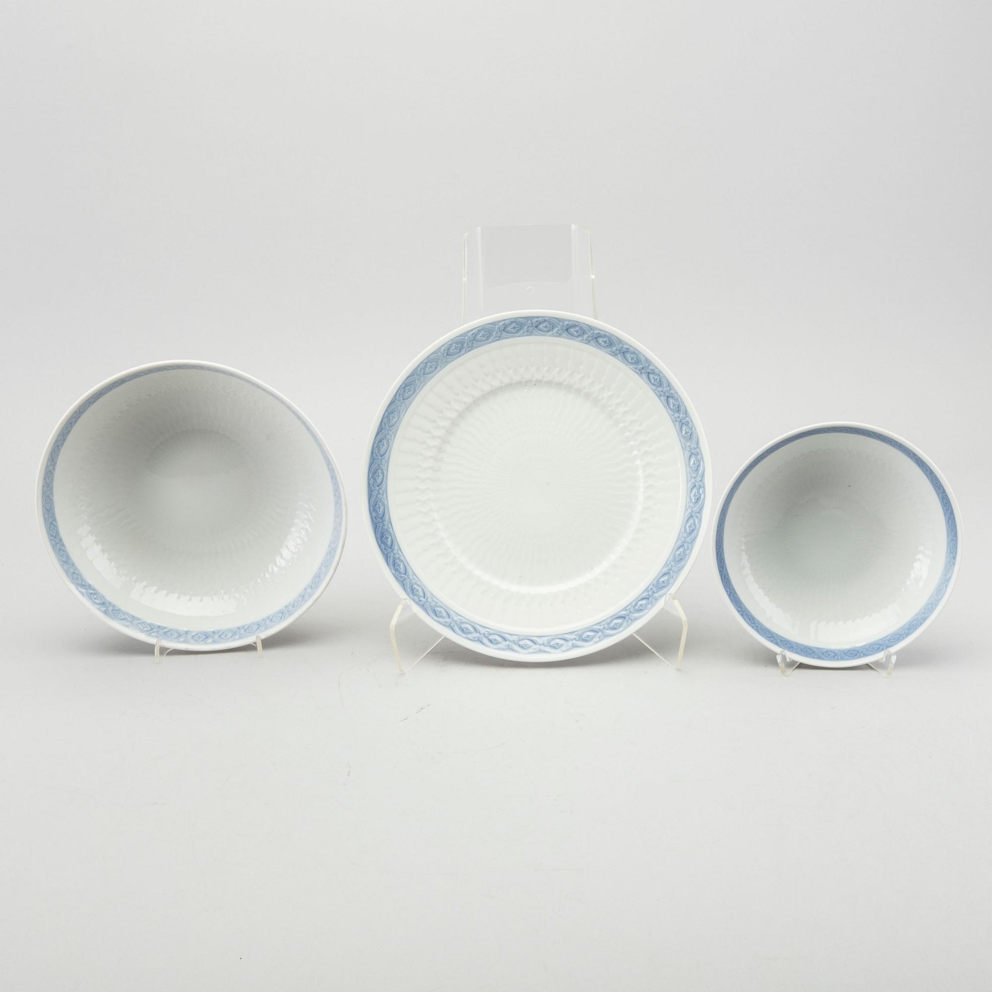 A 47 parts "Blue Vifte" Royal Copenhagen porcelain dinner service.