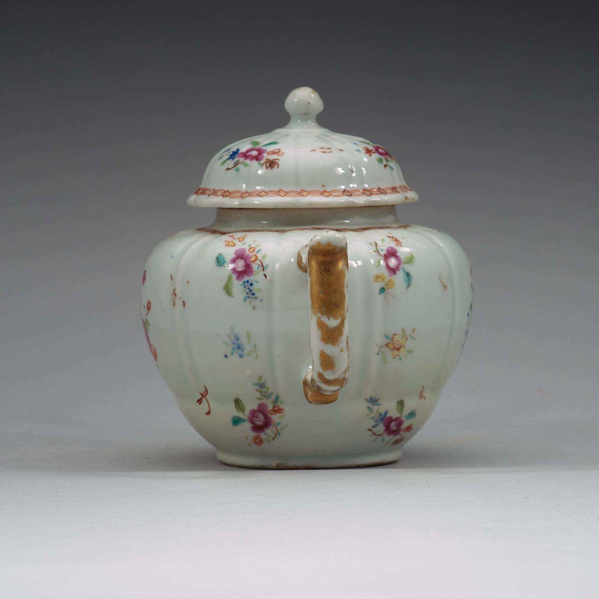 A famille rose tea pot with cover, Qing dynasty, Qianlong (1736-95).
