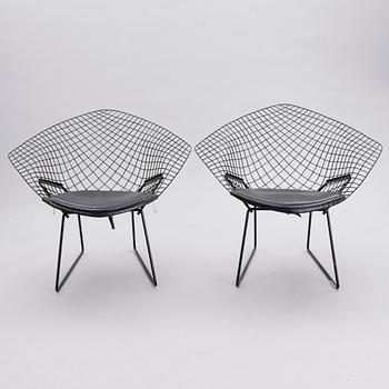 HARRY BERTOIA, STOLAR, ett par, "Diamond Chair". Modellen formgiven år 1952.