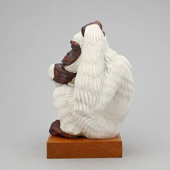 FIGURIN, stengods, Gunnar Nylund, signerad och numrerad 244/250.