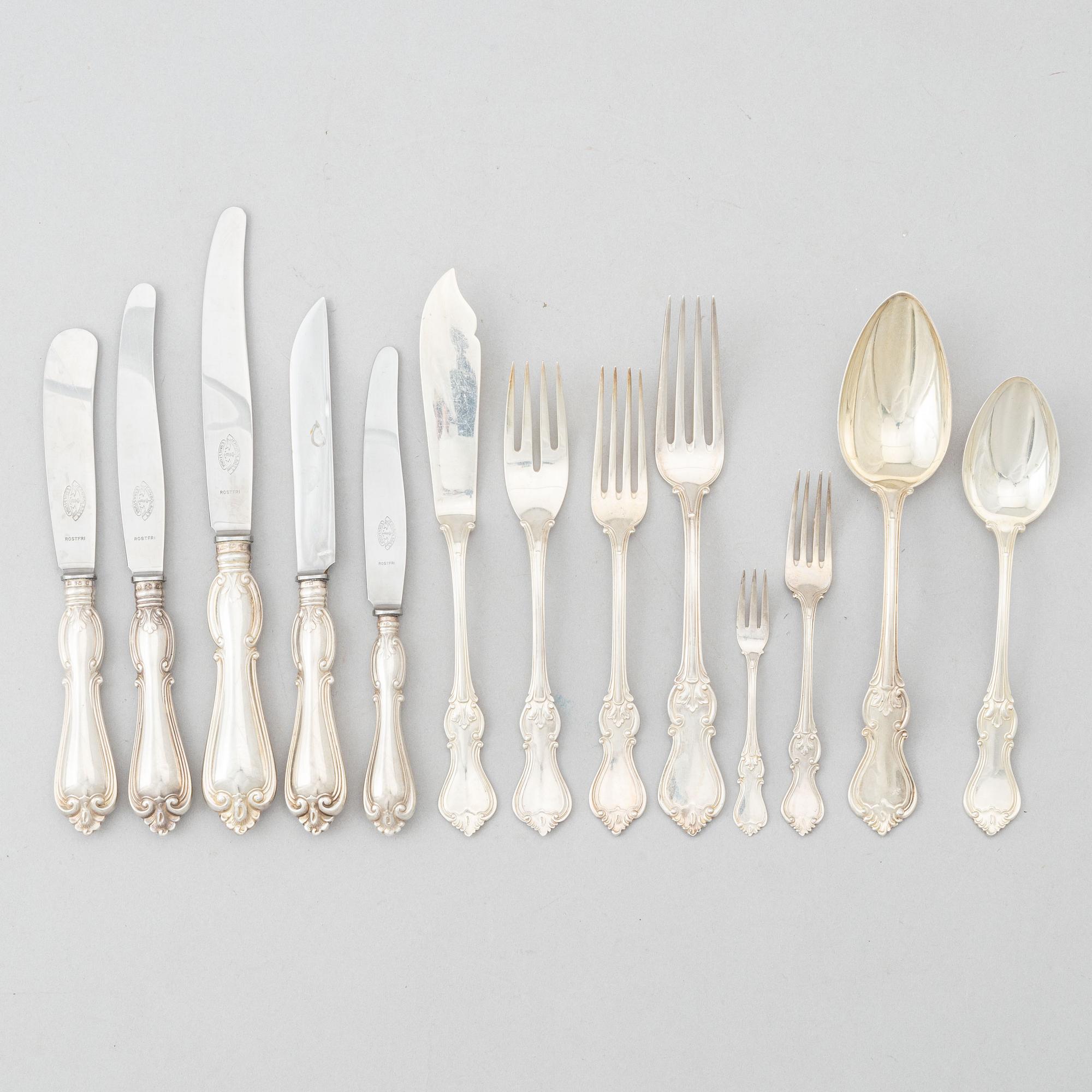 Bestickuppsättning, 122 delar, silver, modell "Olga",  CG Hallberg, Stockholm, 1935-38.