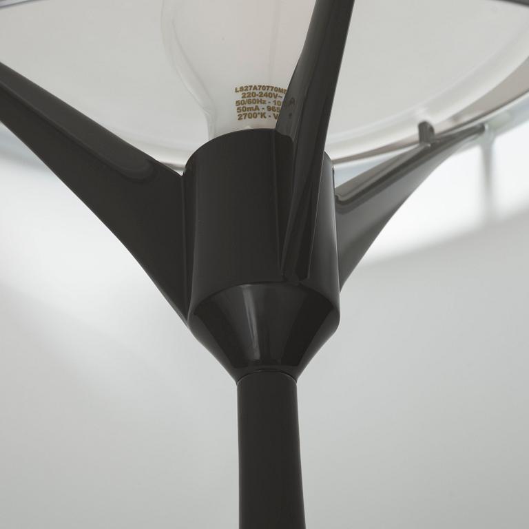 Sebastian Wrong, bordslampa, "Spun Light T1", Flos, Italien, 2000-tal.