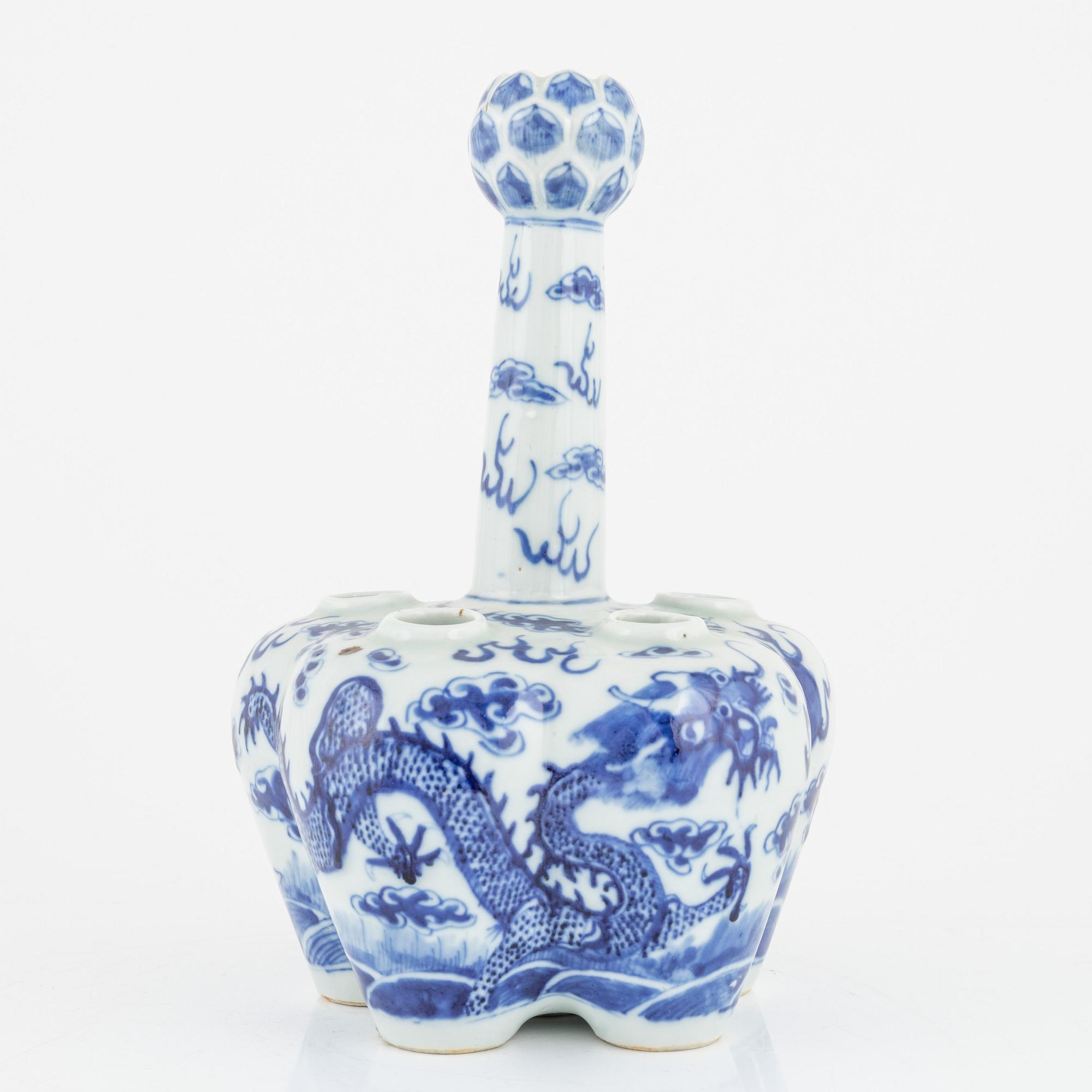 Tulpanvas, porslin, Kina, 1800-tal.