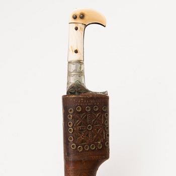 An Indo-persian Pesh-kabz dagger, 1800/1900s.