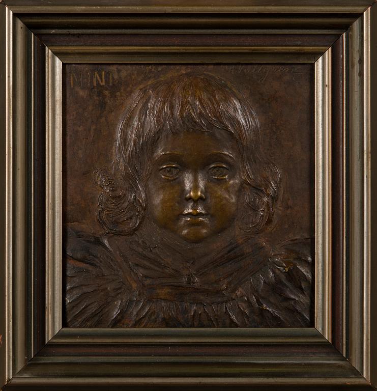 ANTOINETTE VALLGREN, bronze, "Nini", signed.