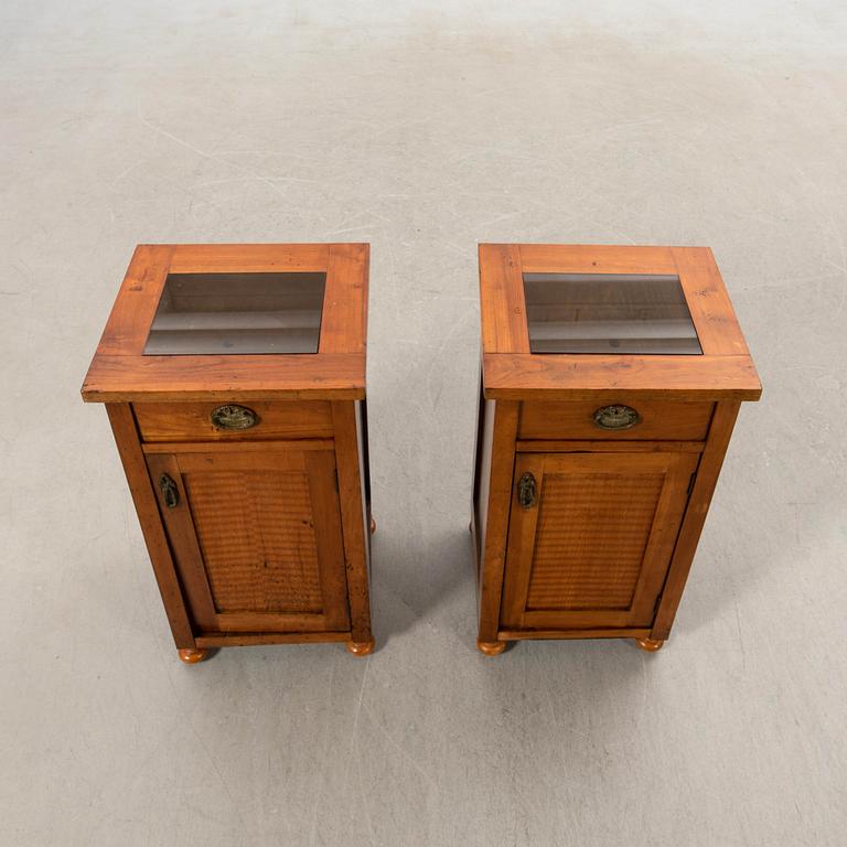 Sängbord, ett par, Art Deco, 1900-talets första hälft.