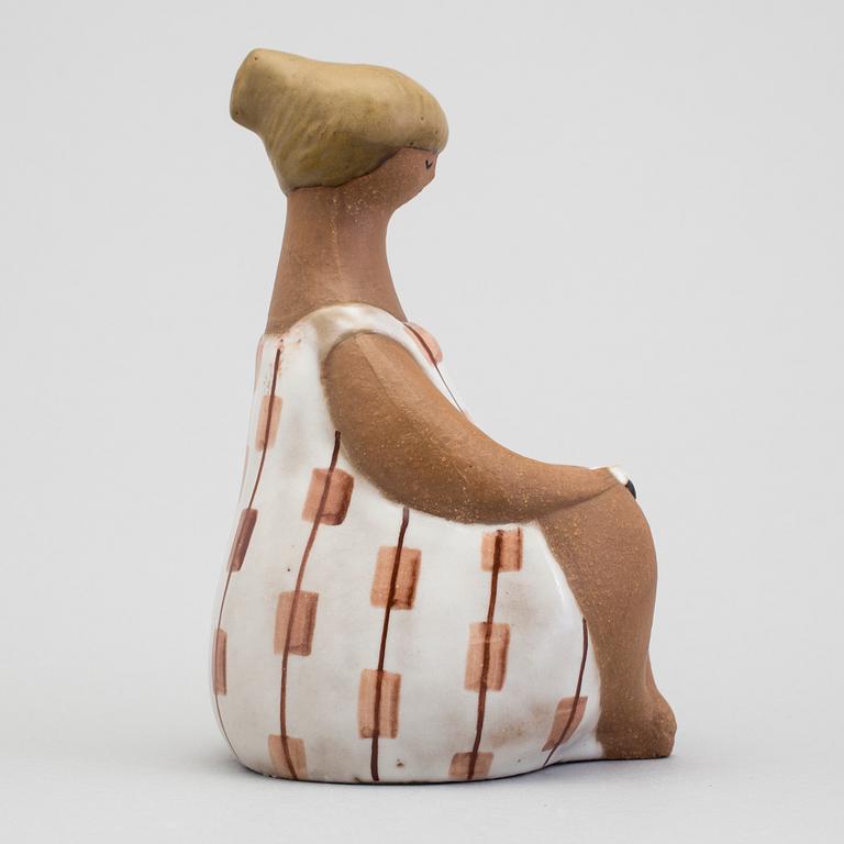 A stoneware sculpture "Charlotta" by Lisa Larson, Gustavsberg.