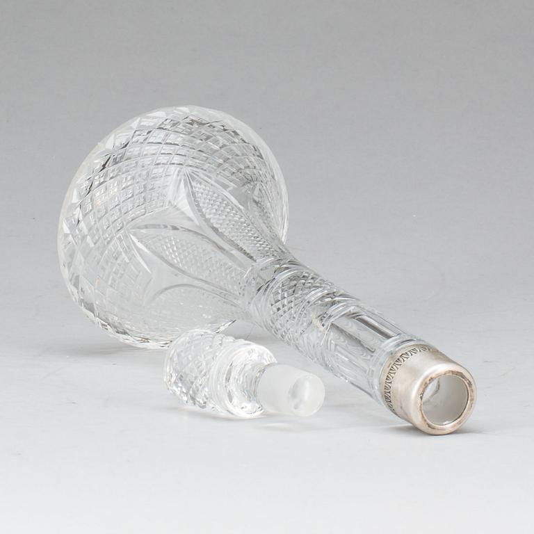 KARAFF MED PROPP, glas, silverskoning. Sovjetunionen, 1900-tal.