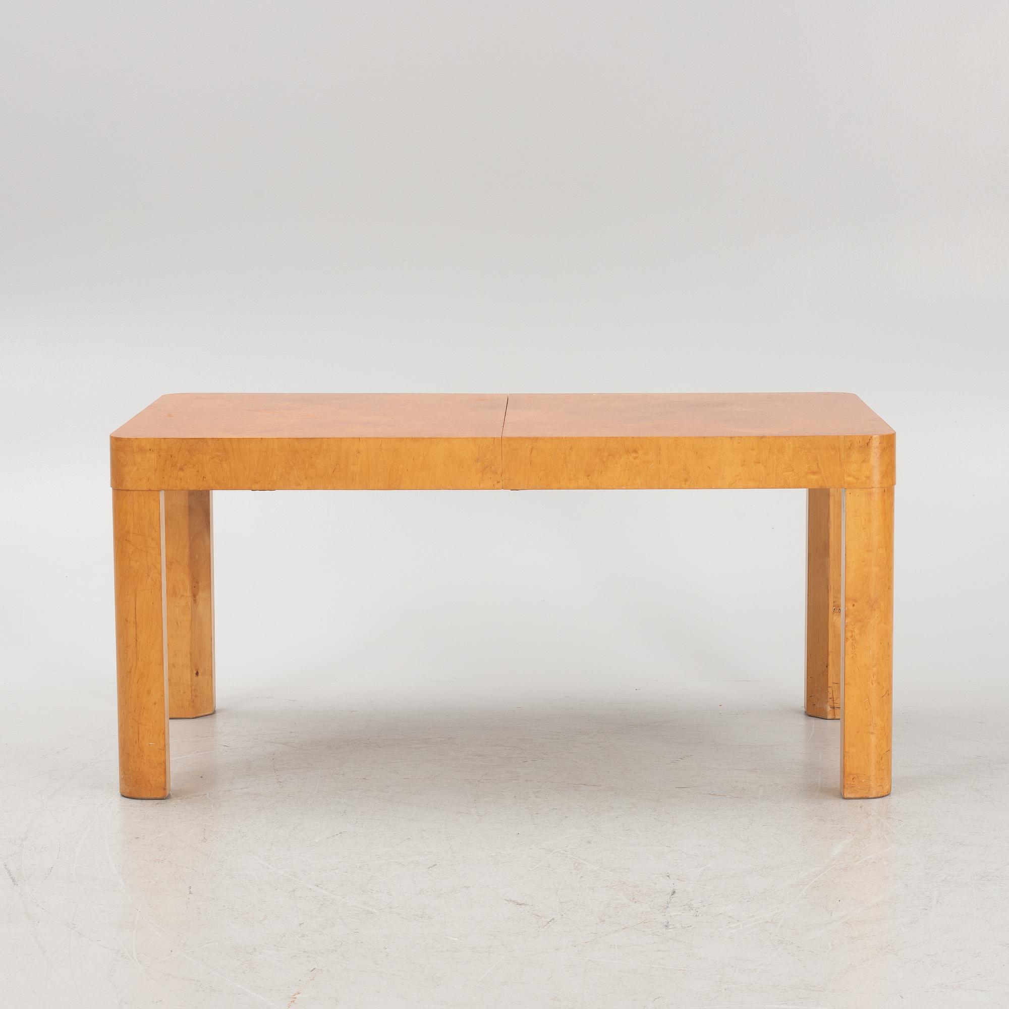 Matbord, 1900-talets första hälft.