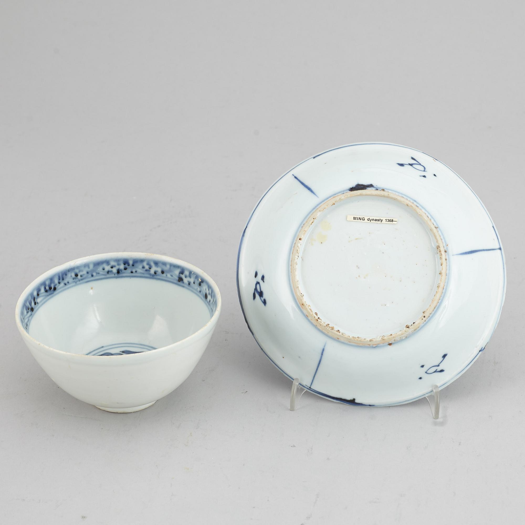 A blue and whtie bowl and dish, Ming dynasty, 16th Century.
