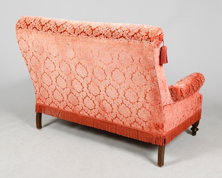 SOFFA, nyrenässans, sent 1800-tal, tapetserarstil.