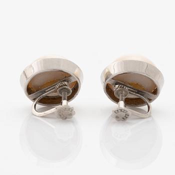 Ring and earrings, white gold and mabe pearls, including Ceson.