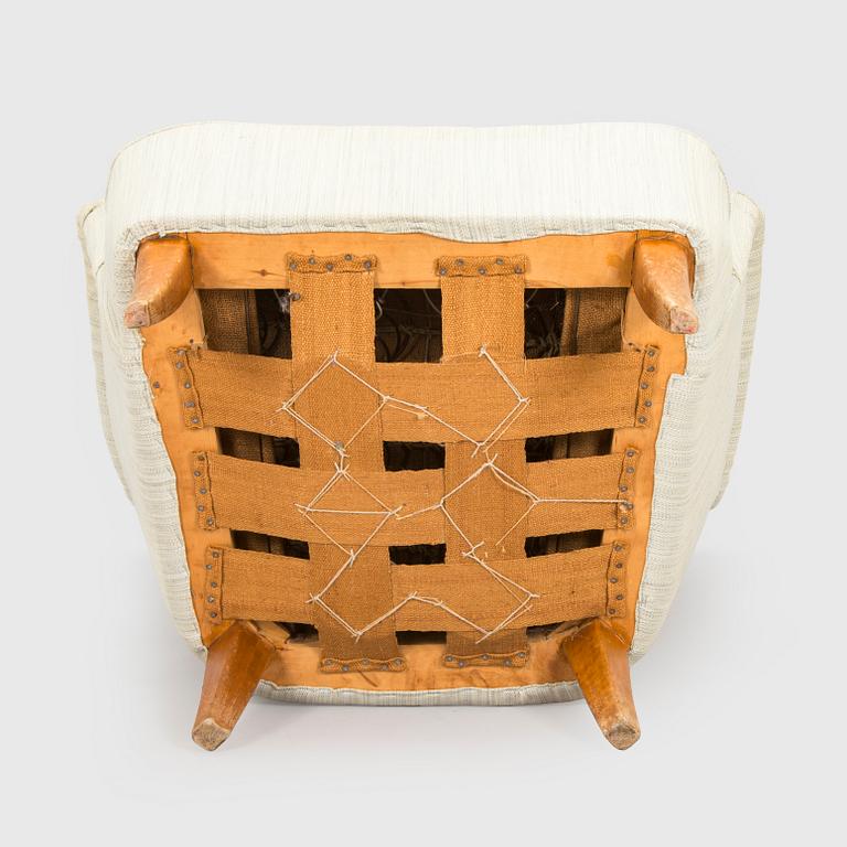 A mid-20th century armchair.