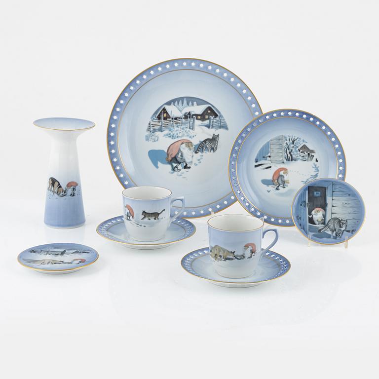 Harald Wiberg, julservis, 24 delar, porslin, "Tomten", Royal Copenhagen samt Bing & Grøndahl, Danmark.