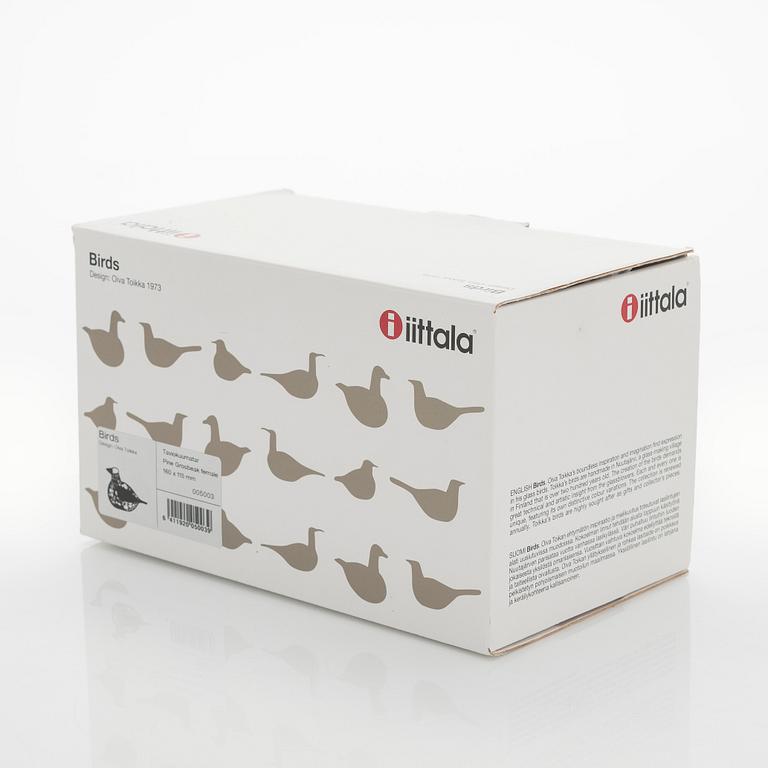 Oiva Toikka, A glass bird 'Pine grossbeak female' Unique Days spring 2006, signed O. Toikka Nuutajärvi.