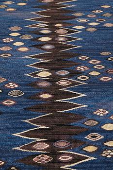 Barbro Nilsson, A CARPET, "Snäckorna", flat weave, ca 267-268 x 234,5-246,5 cm, signed AB MMF BN.