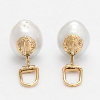 Earrings, 14K gold with cultured baroque pearls.