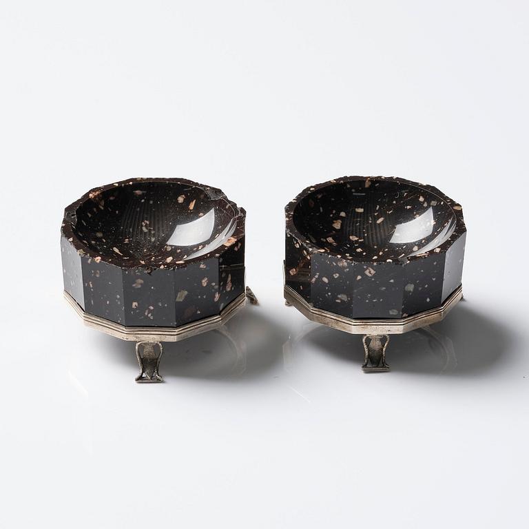 A pair of 'Lika-Risberg' porphyry Empire salts, Älvdalen, Sweden, early 19th century.