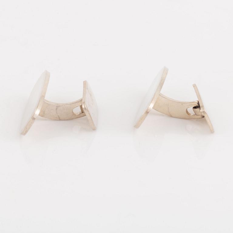 Gustaf Dahlgren & Co, manschettknappar, två par, silver.