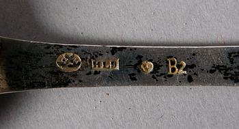 MATSKEDAR, 9 st, silver, mest Söderhamn, bla E. Regnman verksam 1820-1837.