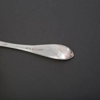 4 + 13 18th and 19th century silver spoons.