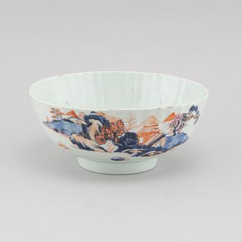 A porcelain bowl from China, 18th century.