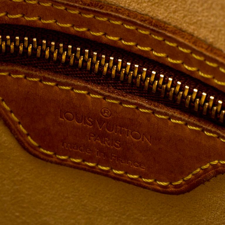 VÄSKA, "Looping", Louis Vuitton.