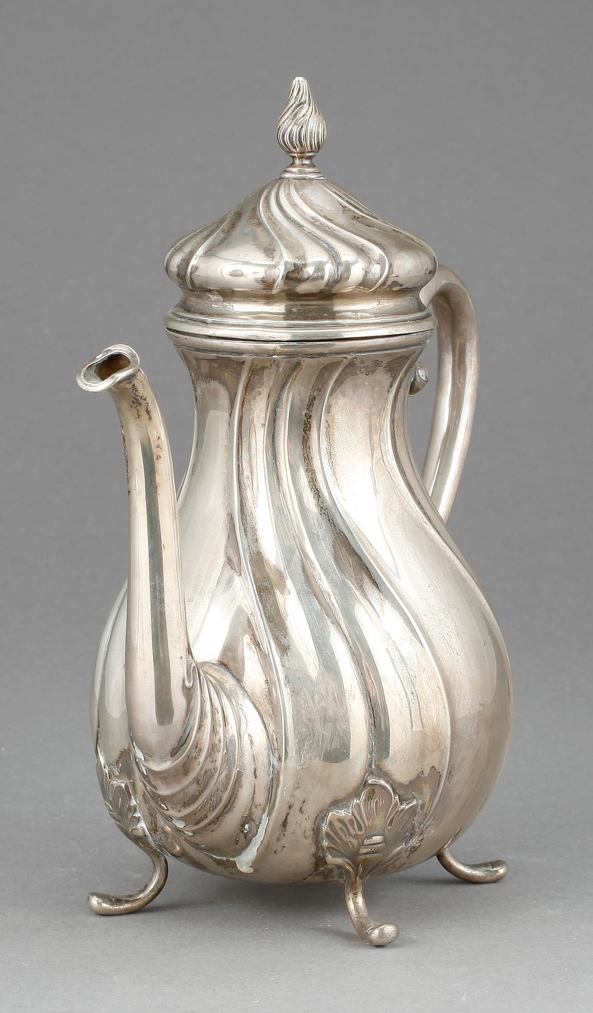KAFFEKANNA, silver, rokokostil, Danmark, även stämplad K. Anderson, Stockholm 1919. Vikt ca 576 gram.