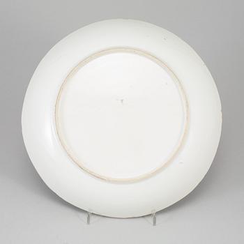 A group of three blue and white dishes, Qing dynasty, Qianlong (1736-95).