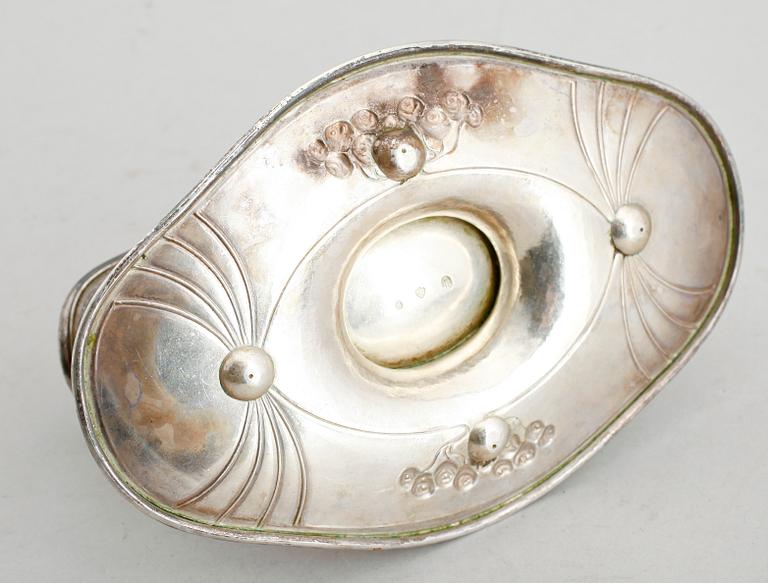 SÅSSKÅL, silver, 1911, Danmark. Vikt ca 373 g.