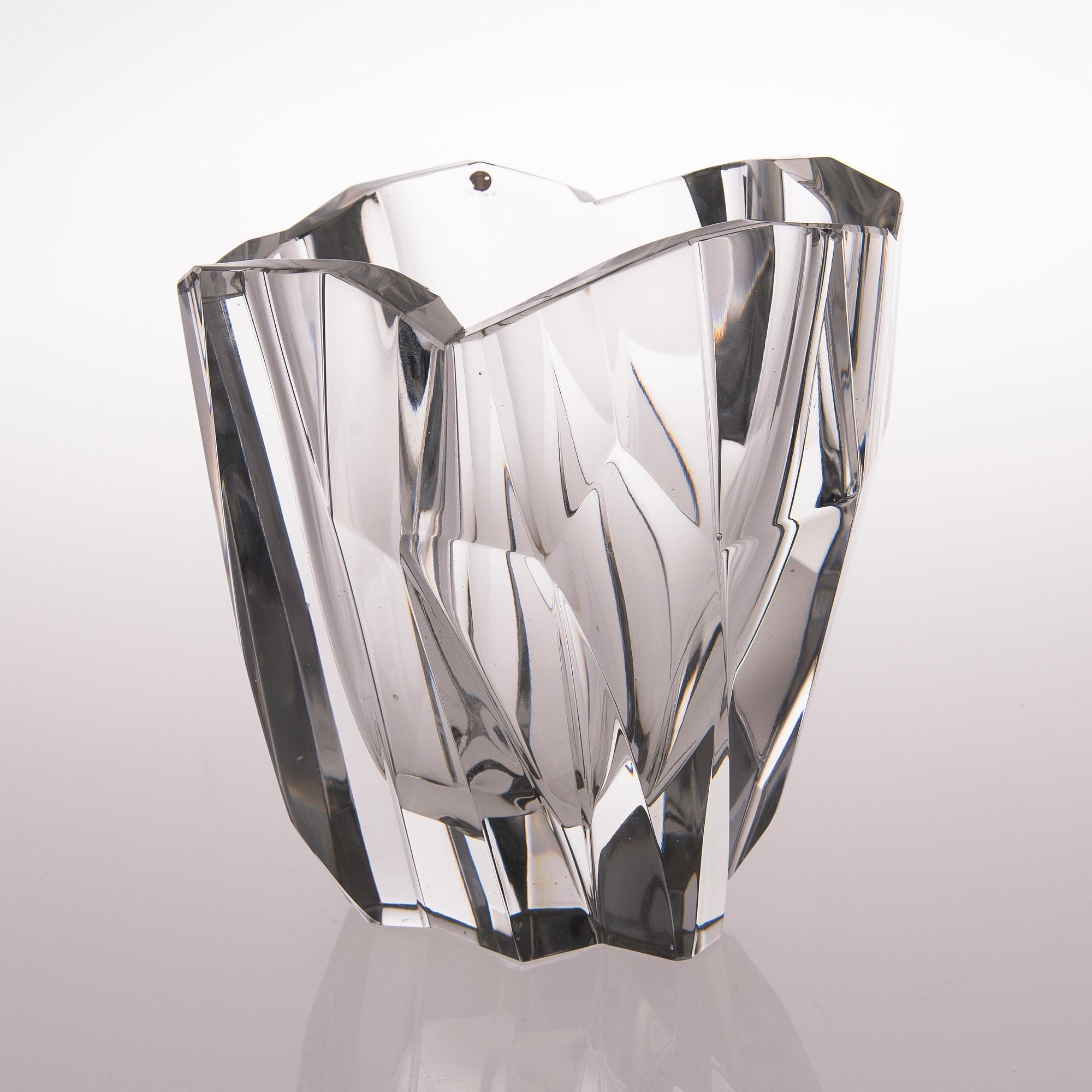 A 1950's 'Iceberg' vase signed Tapio Wirkkala, 3825.