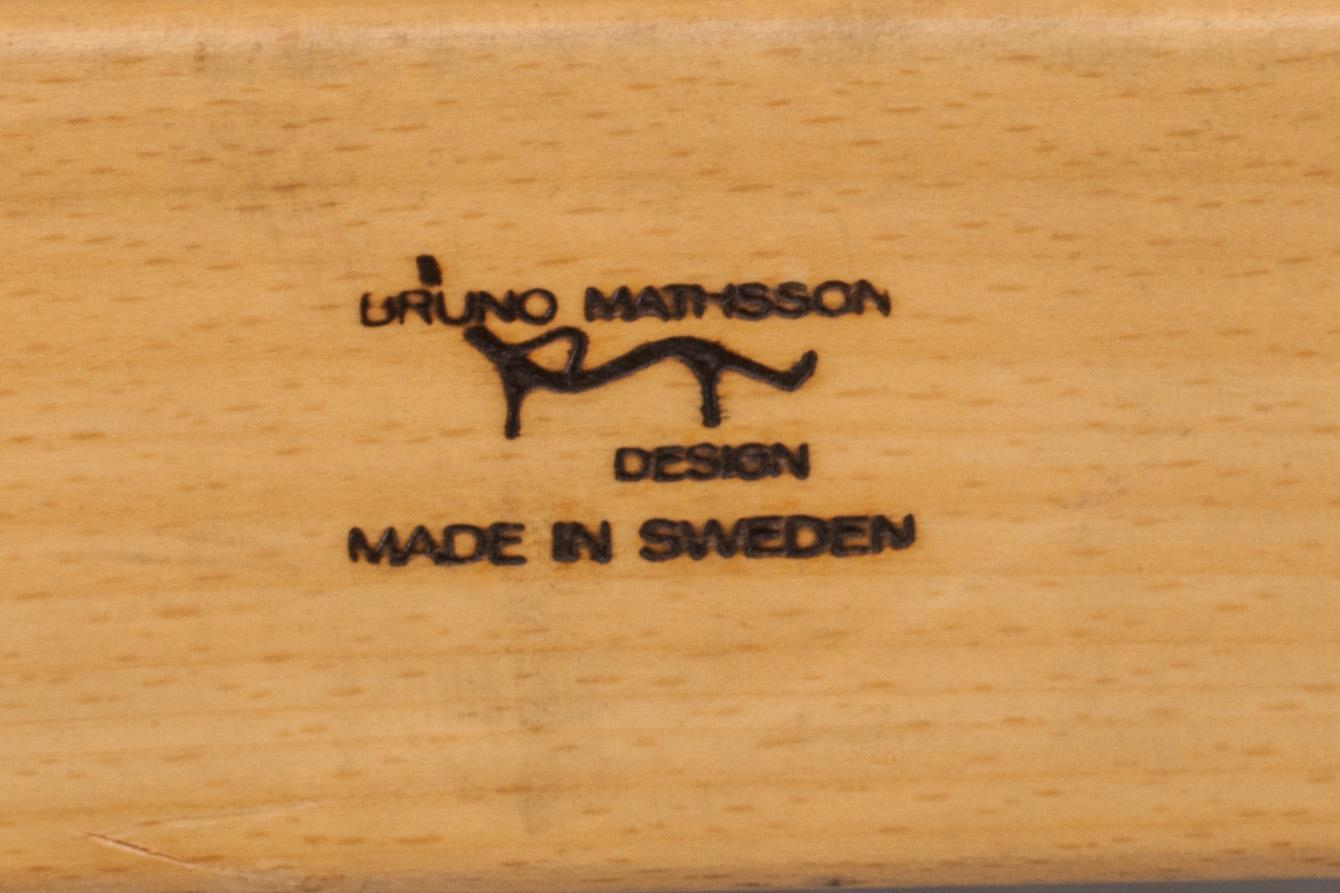 KARMSTOLAR, ett par, "Mina", Bruno Mathsson, Mathsson International.