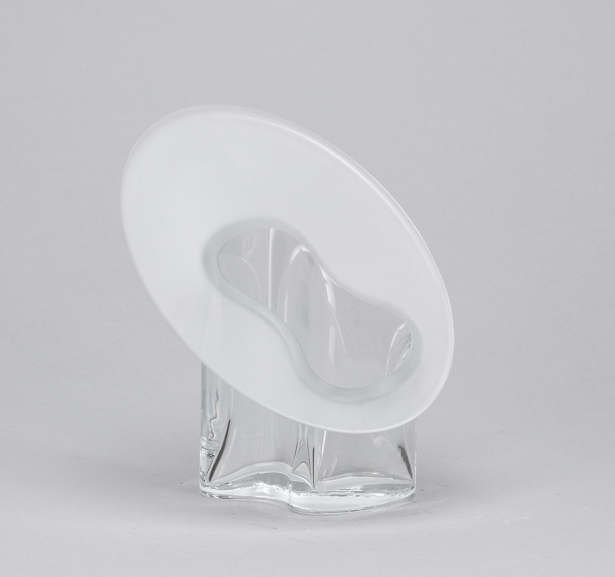 VAS, glas, "Marcel", signerad Timo Sarpaneva, Iittala, 1992.